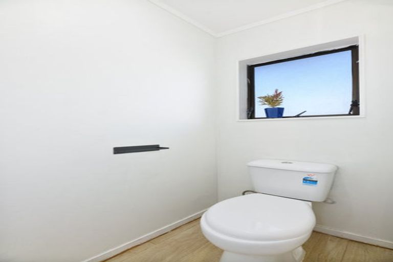 Photo of property in 1/31 Pomaria Road, Henderson, Auckland, 0610