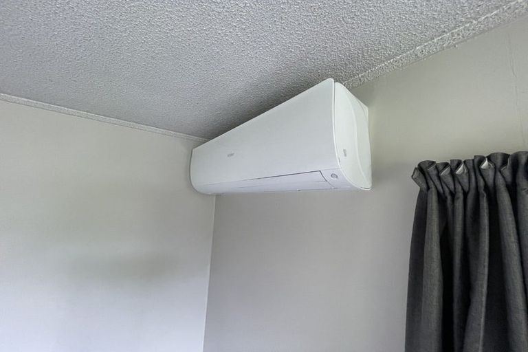 Photo of property in 45 Virgo Place, Glen Eden, Auckland, 0602