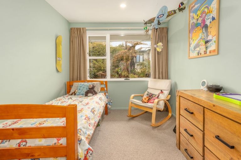 Photo of property in 11 Fincham Road, Raumati Beach, Paraparaumu, 5032