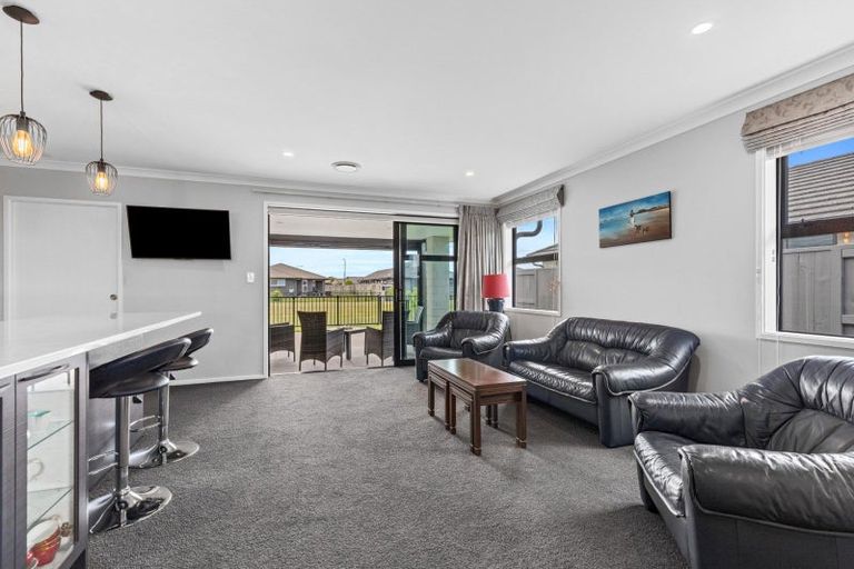 Photo of property in 11 Stevenson Drive, Papamoa, 3118