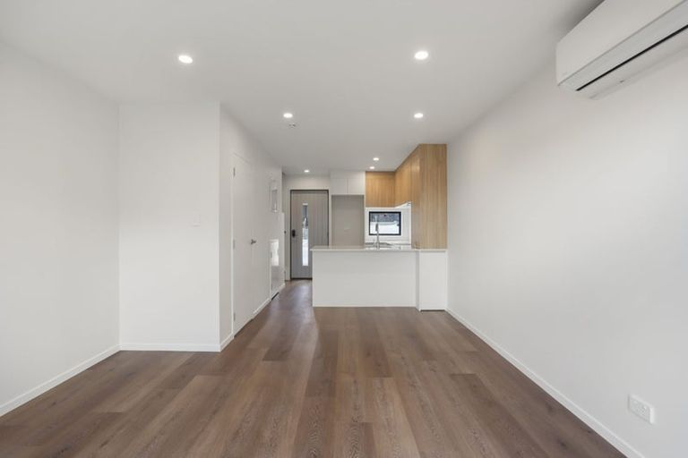 Photo of property in 39 Jabuka Street, Glen Eden, Auckland, 0602