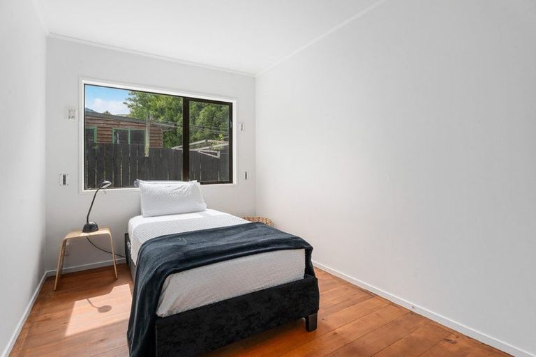 Photo of property in 15a Williams Street, Sunshine Bay, Queenstown, 9300