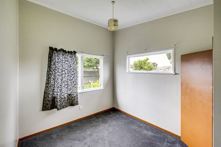 Photo of property in 33 Alexander Avenue, Onekawa, Napier, 4110