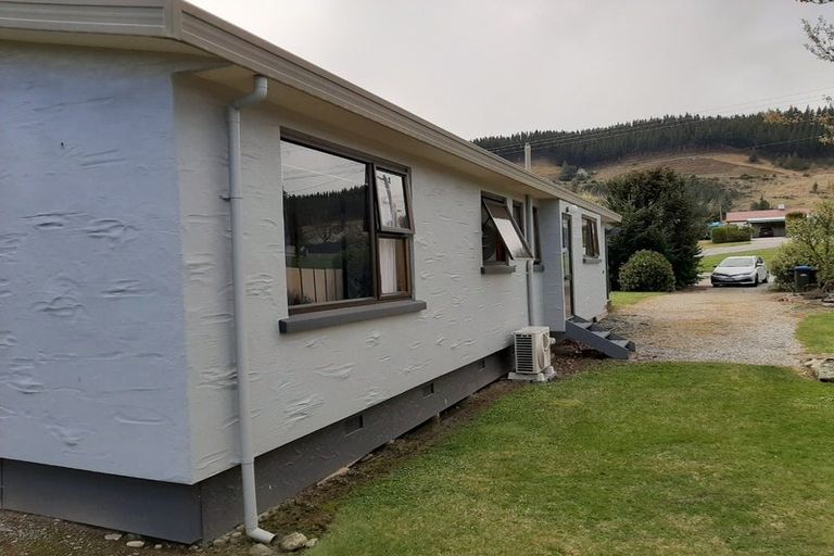 Photo of property in 3 Newcastle Street, Clyde, 9330