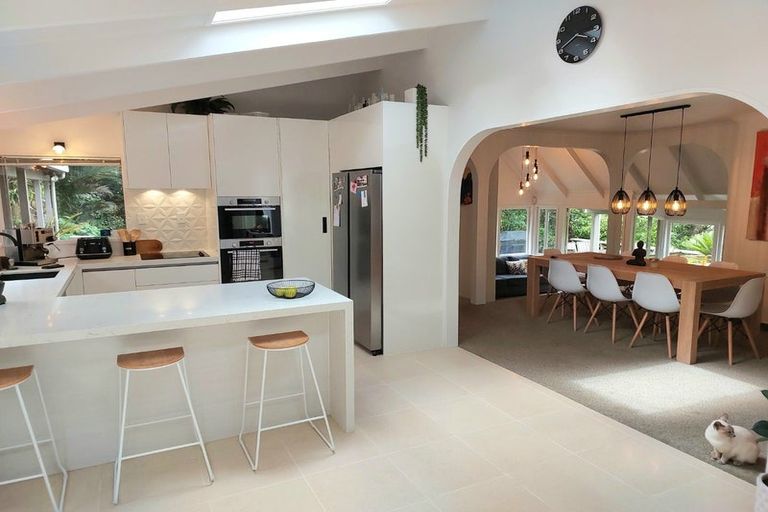 Photo of property in 1/22 Rangatira Road, Birkenhead, Auckland, 0626