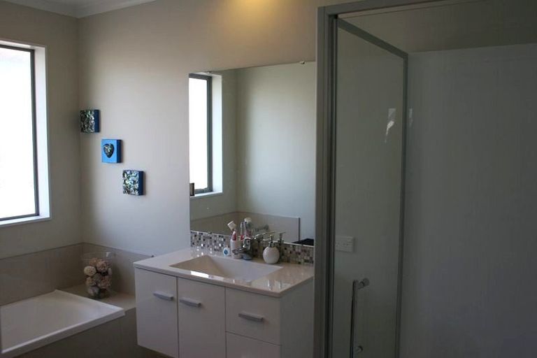 Photo of property in 13 Mohua Avenue, Takanini, 2112