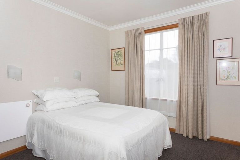 Photo of property in 40 Queen Street, Dannevirke, 4930