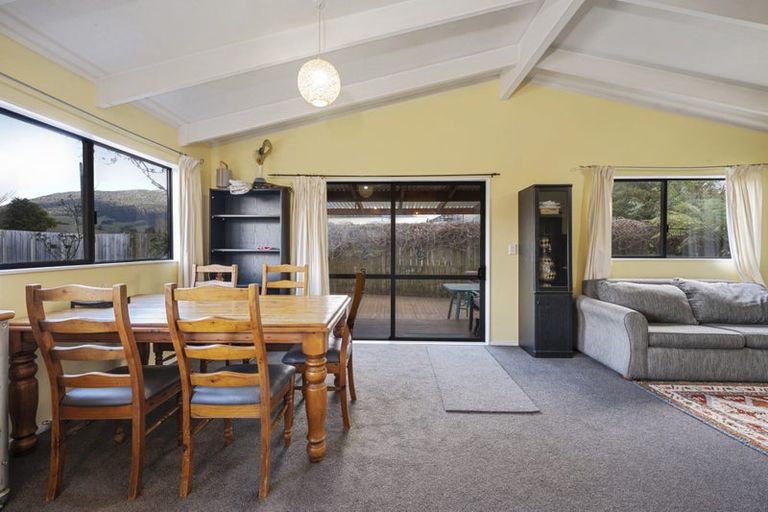 Photo of property in 7 Hinenamu Grove, Turangi, 3334