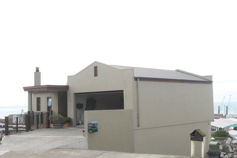 Photo of property in 11a Catherine Crescent, Moturoa, New Plymouth, 4310