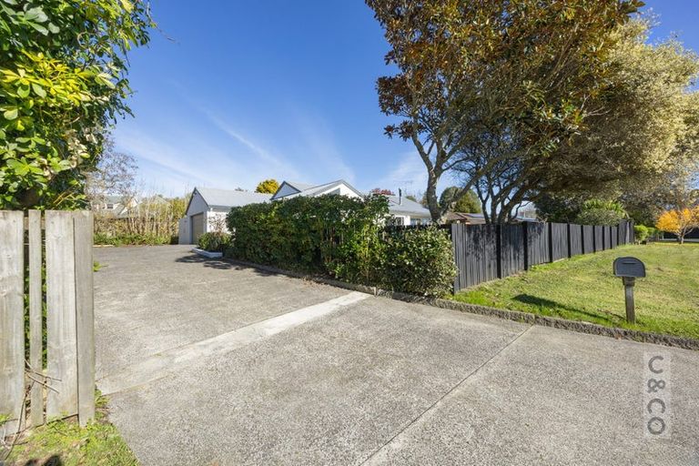 Photo of property in 4 Vintners Close, Huapai, Kumeu, 0810