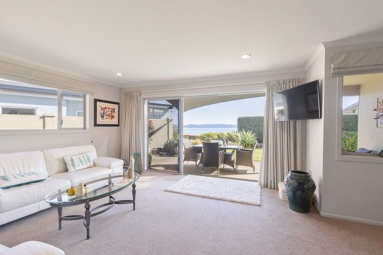 Photo of property in 30 Bay Vista Drive, Pohara, Takaka, 7183