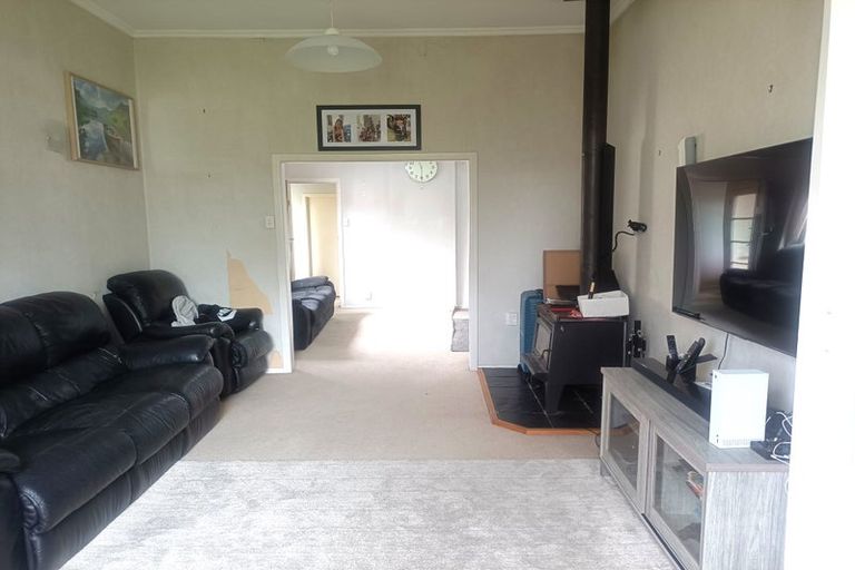 Photo of property in 49 View Road, Henderson, Auckland, 0612