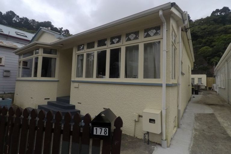 Photo of property in 178 Aro Street, Aro Valley, Wellington, 6021