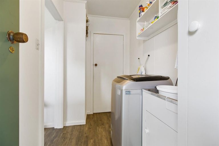 Photo of property in 3 Oxford Street, Waimate, 7924