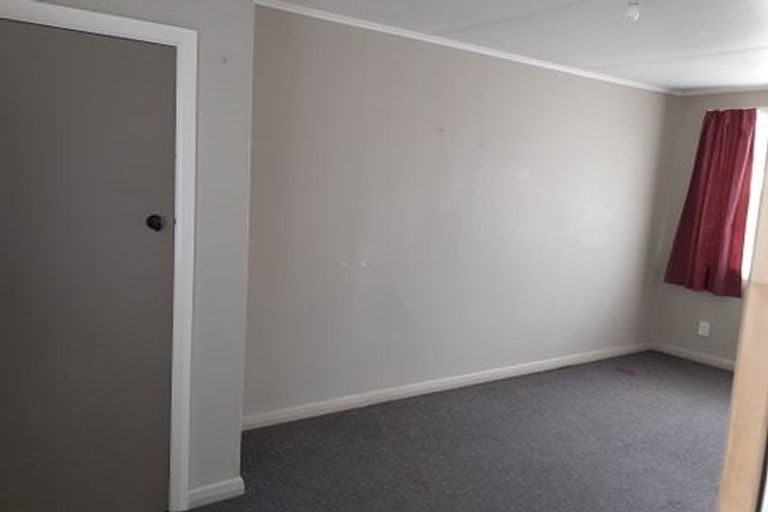 Photo of property in 39 Kenney Crescent, Fairfield, Hamilton, 3214