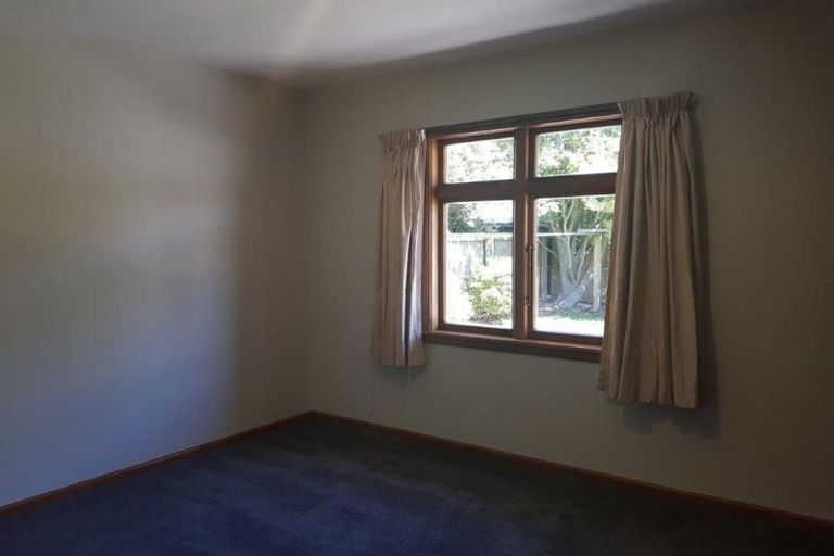 Photo of property in 71 Bretts Road, St Albans, Christchurch, 8052