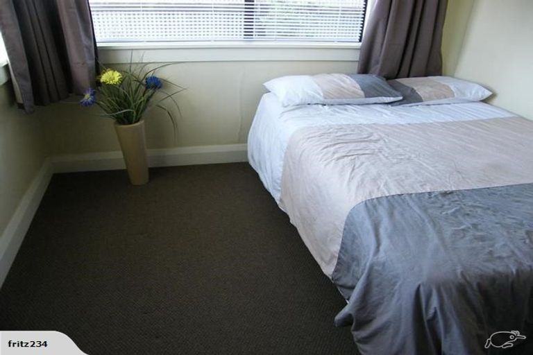 Photo of property in 11 Wittys Road, Avonhead, Christchurch, 8042