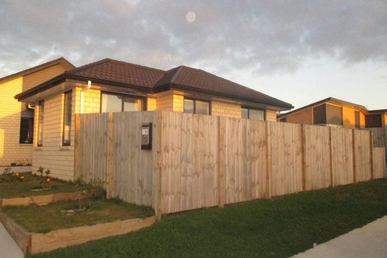 Photo of property in 32 Sirius Crescent, Rototuna North, Hamilton, 3210