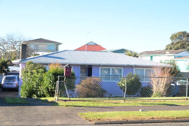 Photo of property in 9 Lyncroft Street, Mangere East, Auckland, 2024