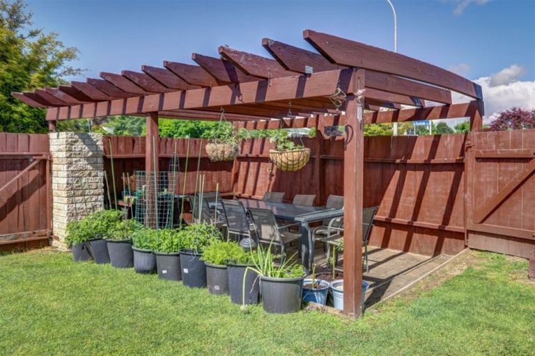 Photo of property in 182 Totara Drive, Pukete, Hamilton, 3200