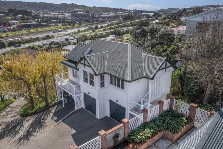 Photo of property in 31 Huanui Street, Ranui, Porirua, 5024