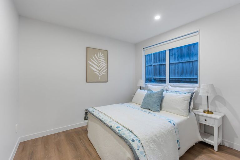 Photo of property in 14a Crystal Avenue, Glendene, Auckland, 0602