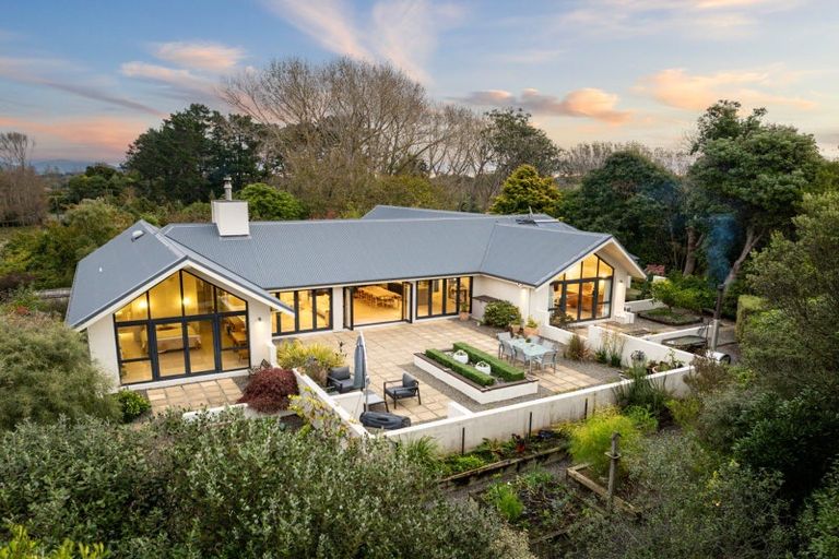 Photo of property in 90 Peka Peka Road, Peka Peka, Waikanae, 5391