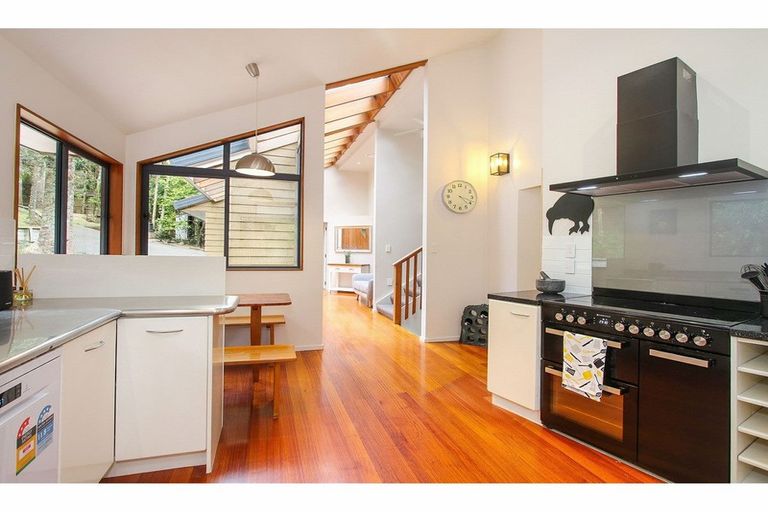 Photo of property in 88 Hinau Road, Waimauku, 0881