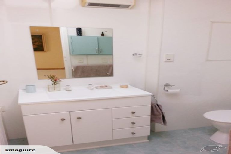 Photo of property in 4 Claremont Grove, Mount Victoria, Wellington, 6011