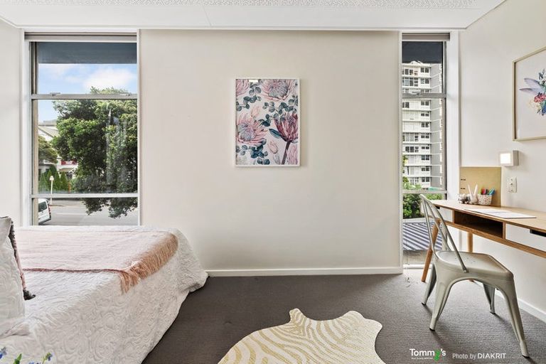 Photo of property in Jellicoe Towers, 191 The Terrace, Wellington Central, Wellington, 6011