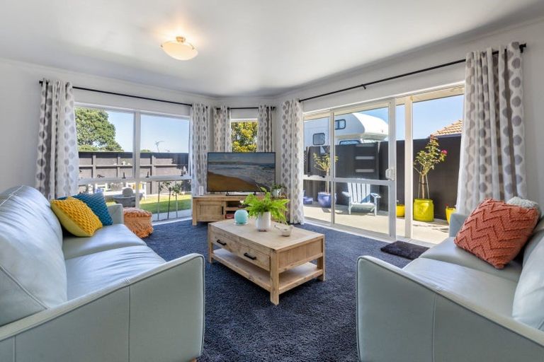 Photo of property in 9 Calypso Drive, Papamoa Beach, Papamoa, 3118