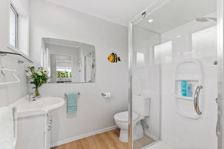 Photo of property in 7 Thistle Terrace, Omaha, 0986