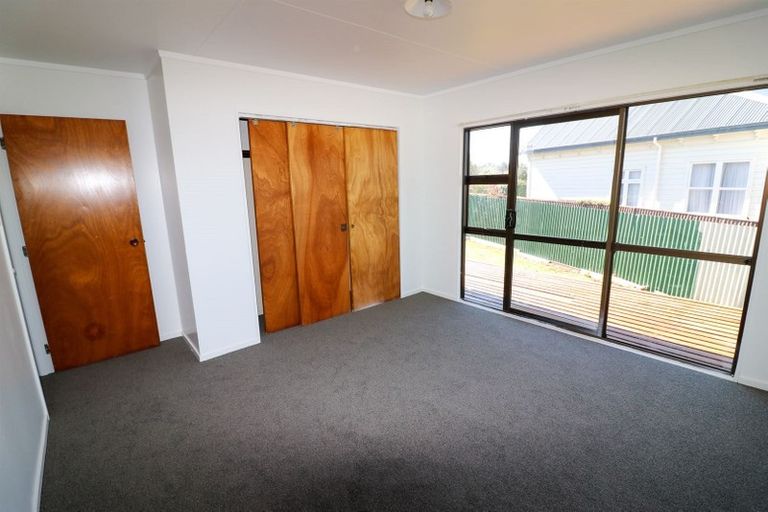 Photo of property in 11 Ruahine Street, Dannevirke, 4930