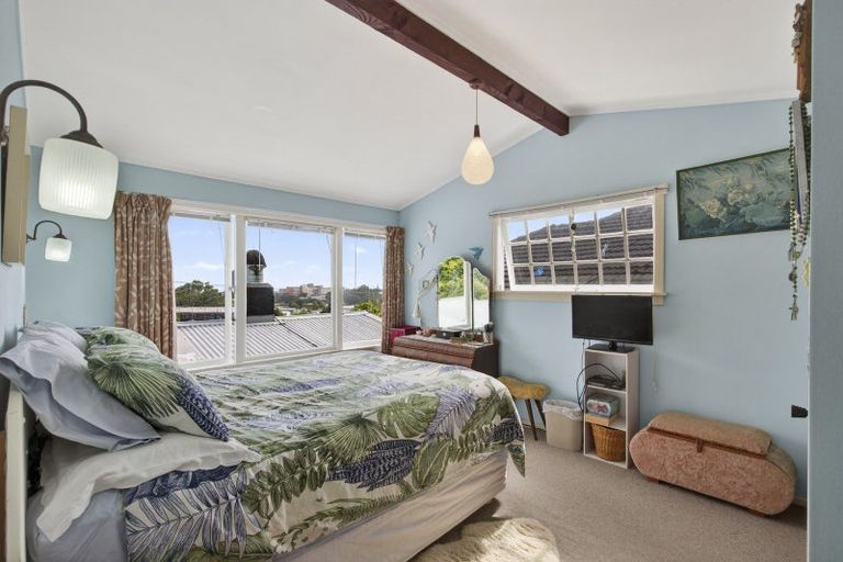Photo of property in 189 Tukapa Street, Westown, New Plymouth, 4310