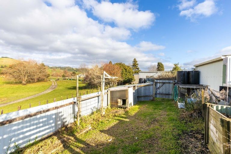 Photo of property in 16 Mimi Road, Mimi, Urenui, 4377