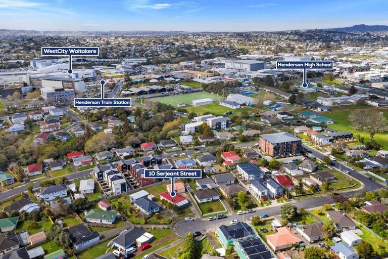 Photo of property in 10 Serjeant Street, Henderson, Auckland, 0612