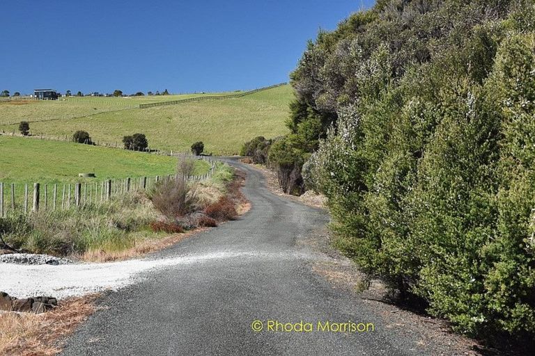 Photo of property in 17 Te Wairoa Lane, Tinopai, Matakohe, 0593