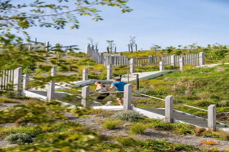 Photo of property in 42 Holystone Road, Whitby, 5024