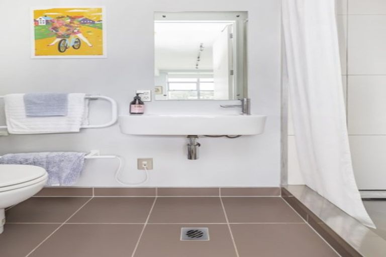 Photo of property in Vespa Apartments, 102/20 Hanson Street, Mount Cook, Wellington, 6021