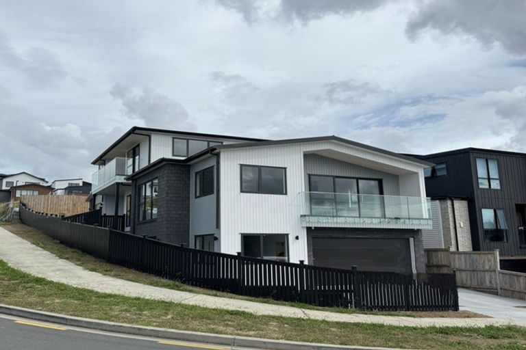 Photo of property in 31 Bremner Ridge Street, Flat Bush, Auckland, 2019