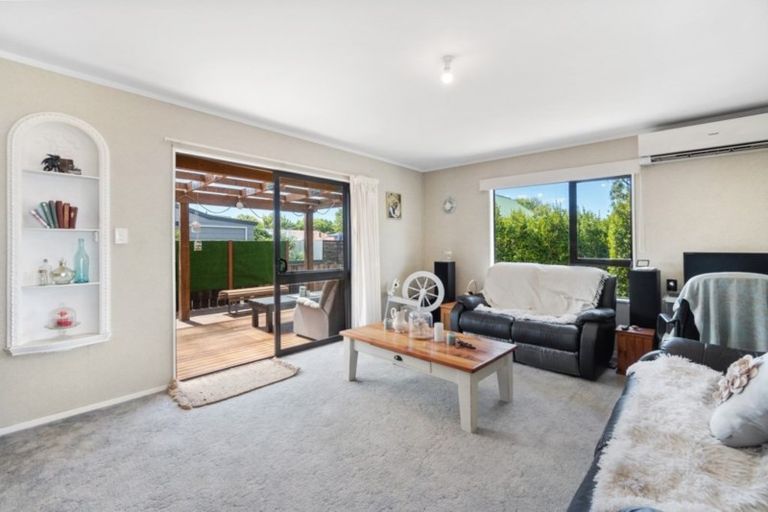 Photo of property in 91b Oakfield Crescent, Pukete, Hamilton, 3200