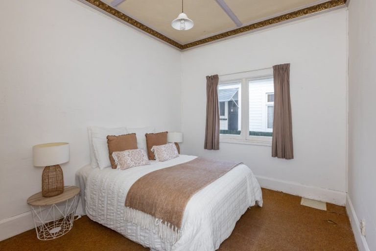 Photo of property in 42 Vigor Brown Street, Napier South, Napier, 4110
