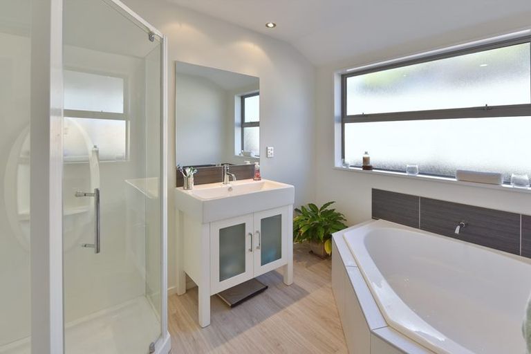 Photo of property in 7 Torrey Pines, Waimairi Beach, Christchurch, 8083