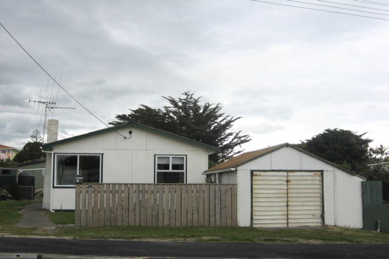 Photo of property in 110 Park Avenue, Waitarere Beach, Levin, 5510