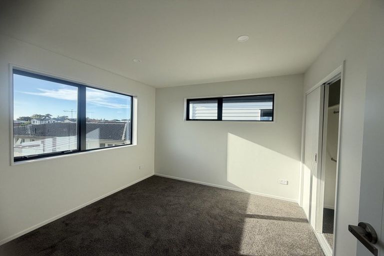 Photo of property in 51 Priestley Drive, Bucklands Beach, Auckland, 2014