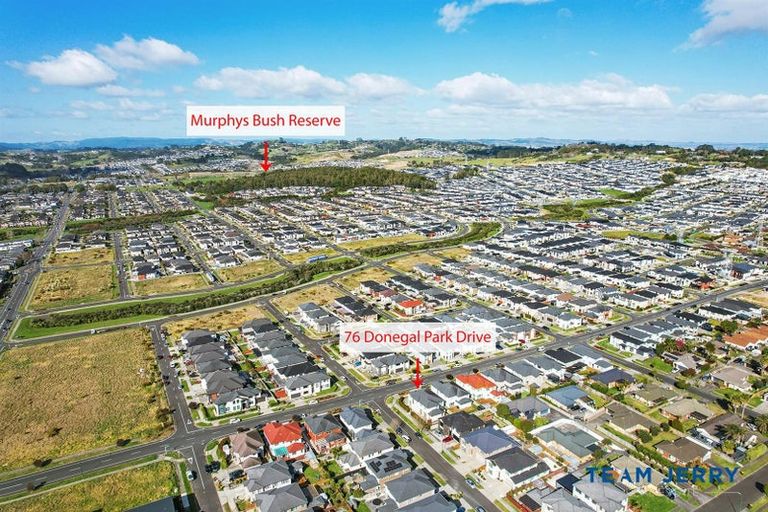 Photo of property in 76 Donegal Park Drive, Flat Bush, Auckland, 2019