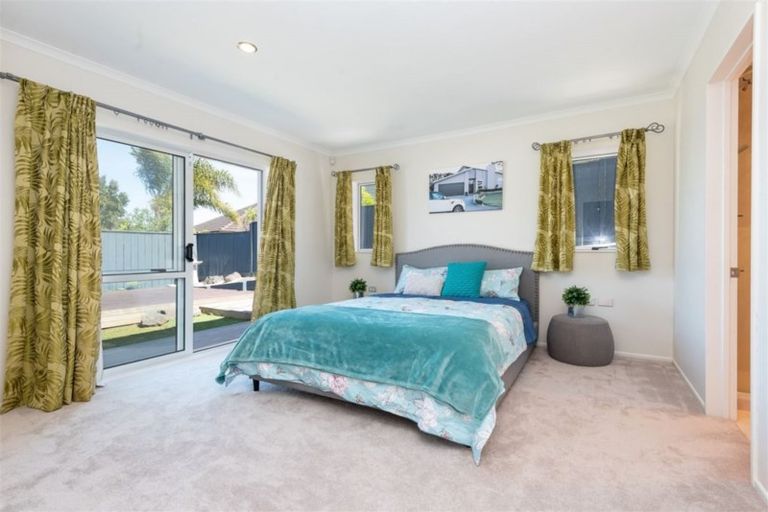 Photo of property in 8 Bilancia Place, Flat Bush, Auckland, 2016