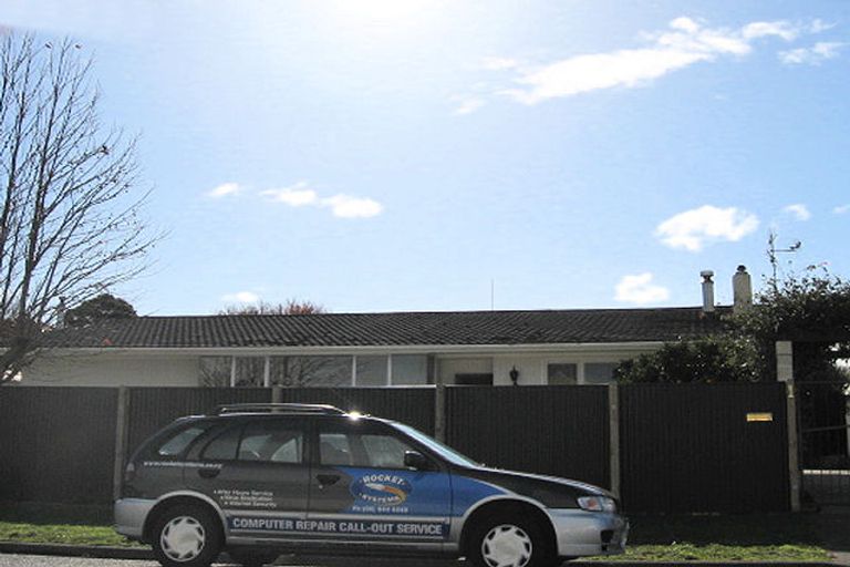 Photo of property in 1 Harpham Street, Taradale, Napier, 4112