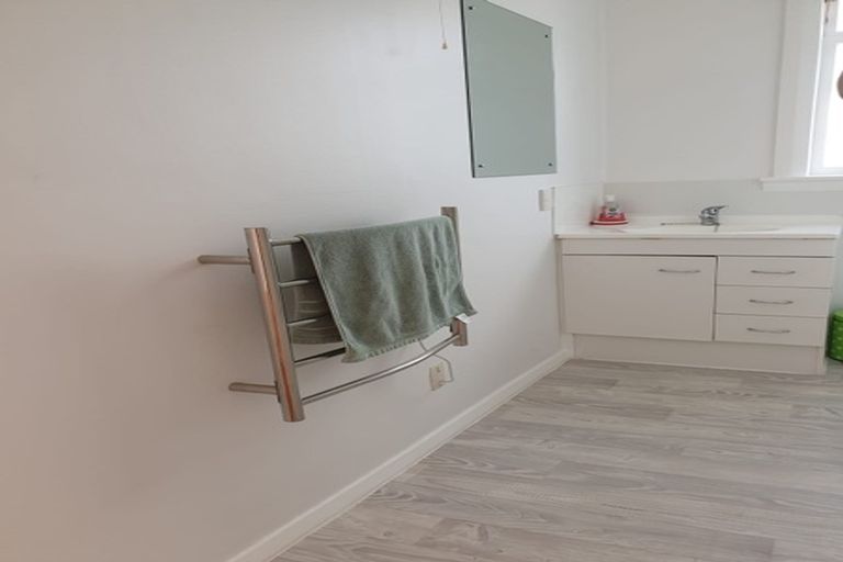 Photo of property in 298 Karori Road, Karori, Wellington, 6012