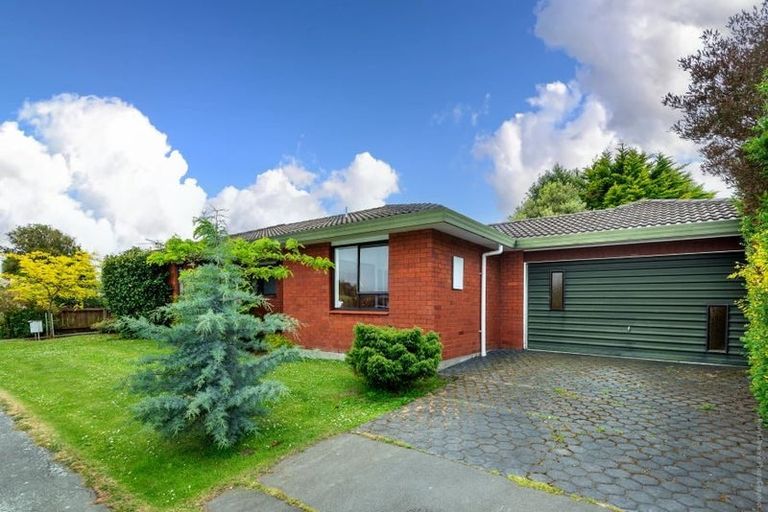 Photo of property in 2 Manuka Street, Mairehau, Christchurch, 8013